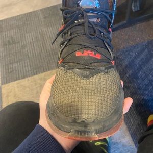 Size 12 lebron 19 bred used